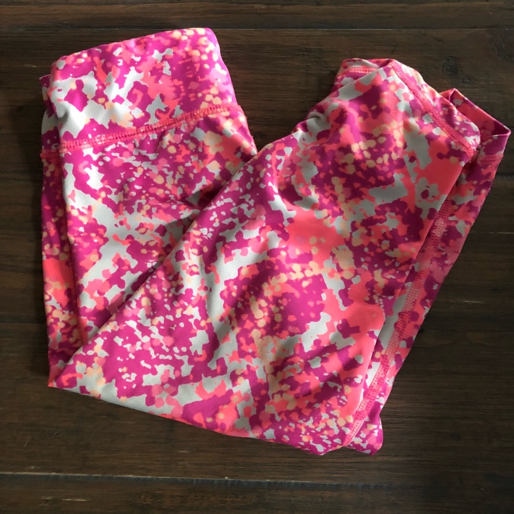 5 for $20 Yoga Capris for girls Sz M